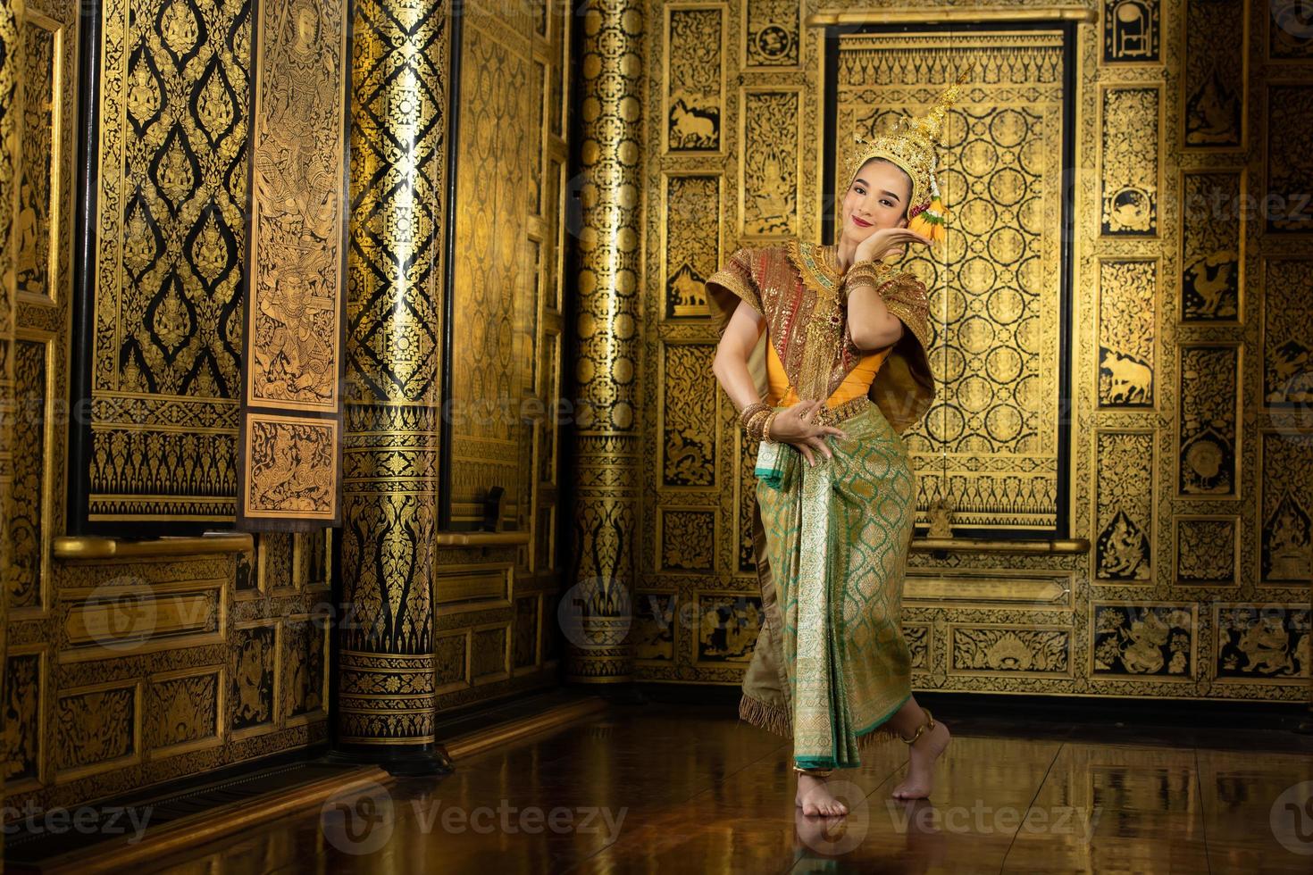 Khon, Is a classical Thai dance in mask. Except for this characters who weren't wearing masks. because she is the main actress photo