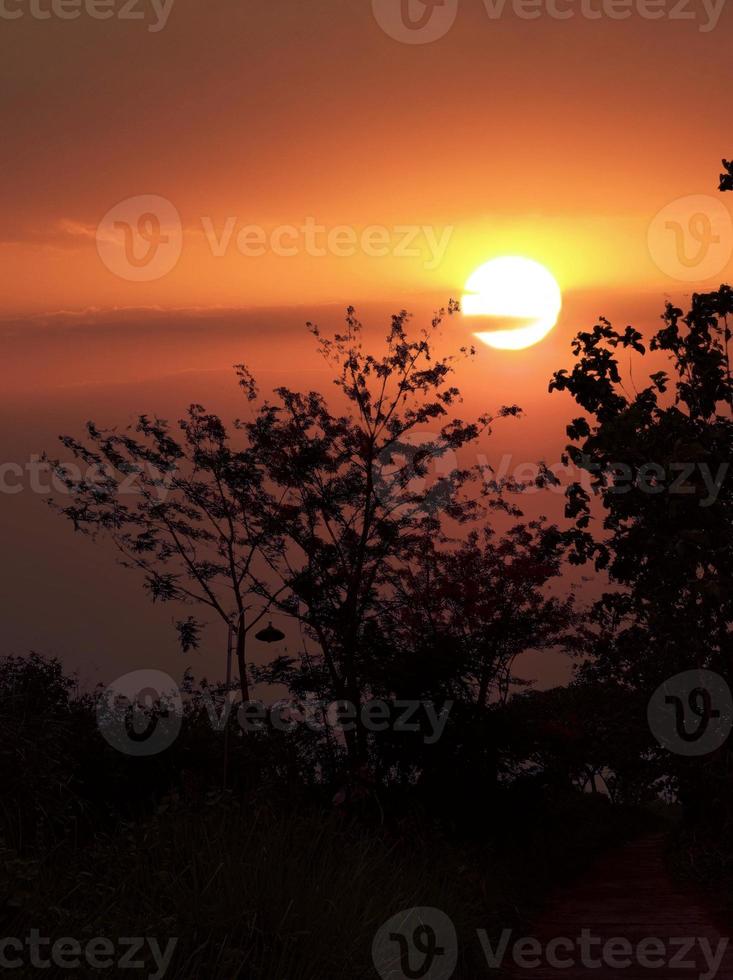 la asombrosa puesta de sol foto