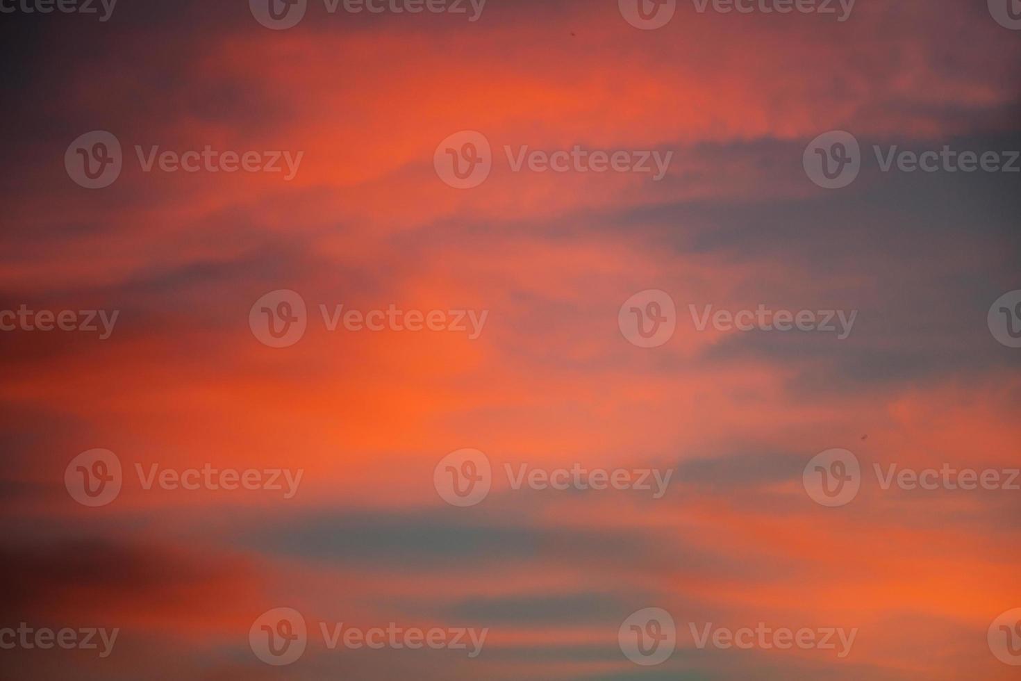 hermoso cielo al atardecer. fondo del cielo foto