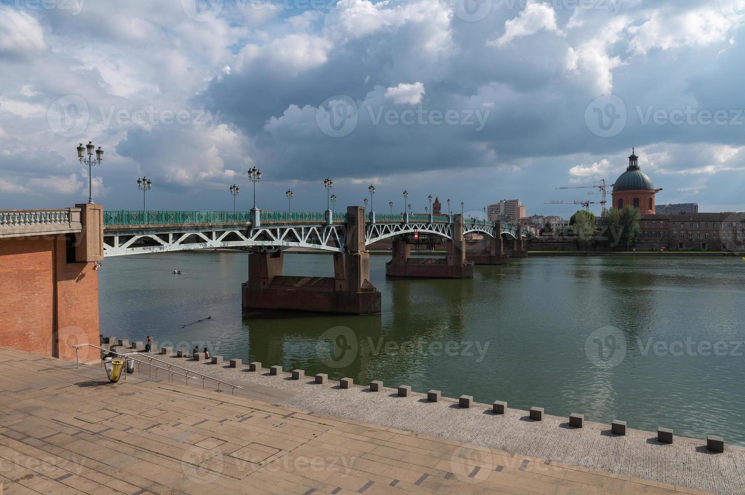 Pont Saint Pierre, Cityscape in Sunny day in Toulouse, France in summer 2022. photo