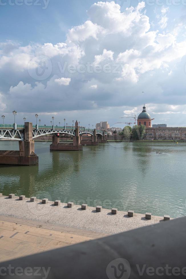 Pont Saint Pierre, Cityscape in Sunny day in Toulouse, France in summer 2022. photo