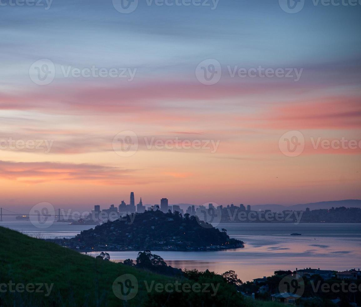 San Frrancisco Sunrise Pink Purple Sky Silhouette photo