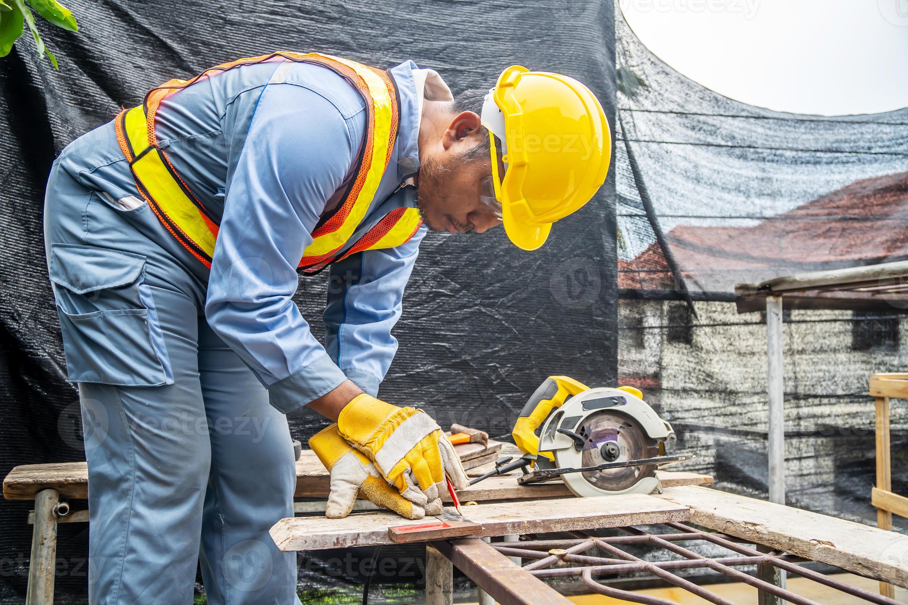 Roofer Que Trabaja Trabajo Protección Guantes Desgaste Uso Construcción  Construcción: fotografía de stock © billiondigital #483066518