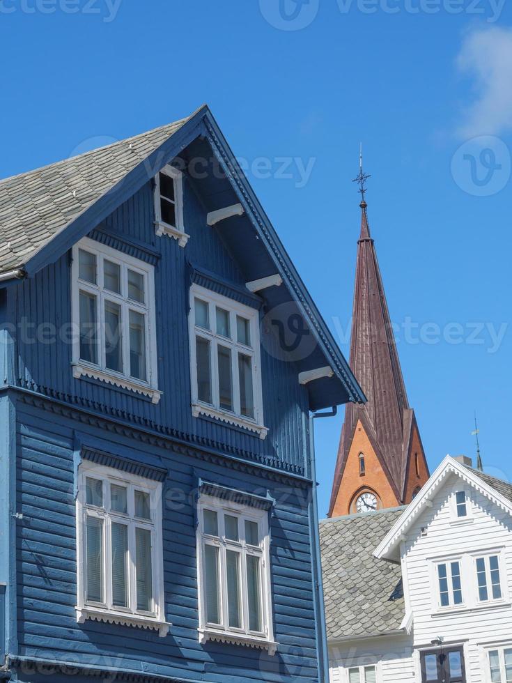 la ciudad de haugesund en noruega foto