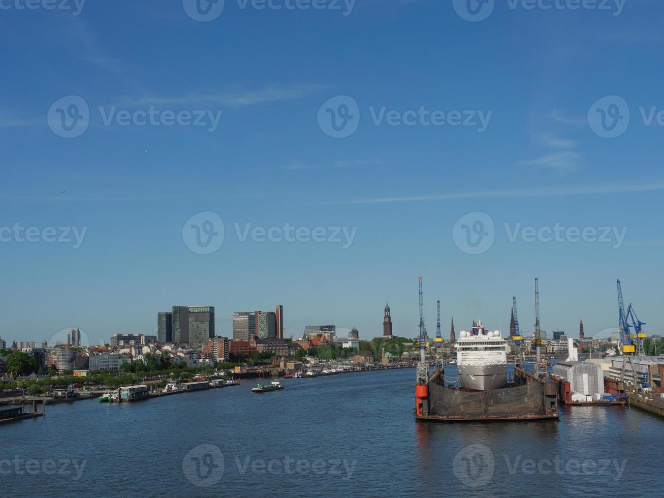 The city of Hamburg and the elbe river photo