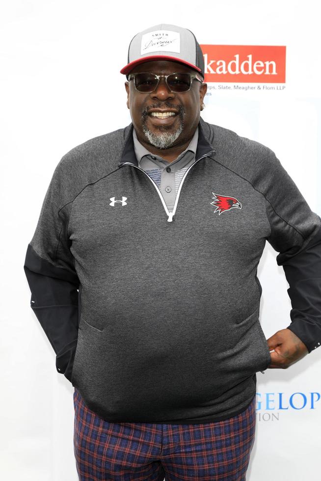 LOS ANGELES  MAY 2 - Cedric The Entertainer at the George Lopez Foundation s 15th Annual Celebrity Golf Tournament at Lakeside Golf Course on May 2, 2022 in Burbank, CA photo