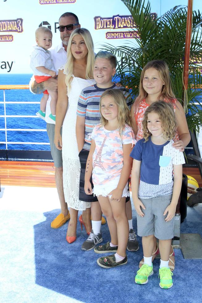 LOS ANGELES - JUN 30  Dean McDermott, Tori Spelling, children at the  Hotel Transylvania 3 Summer Vacation  World Premiere at the Village Theater on June 30, 2018 in Westwood, CA photo