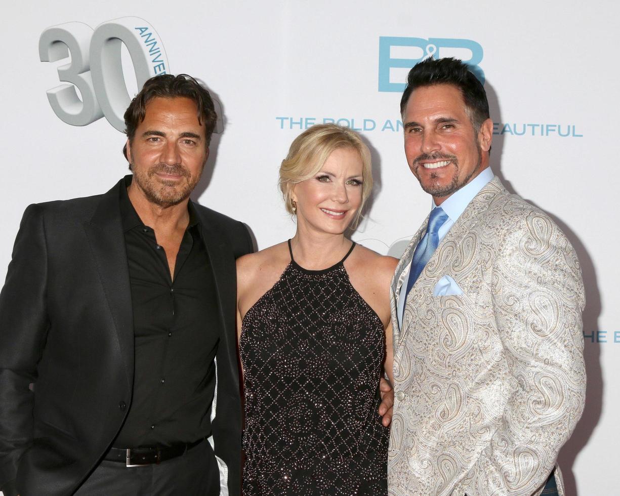 los angeles 18 de marzo - thorsten kaye, katherine kelly lang, don diamont en la fiesta del 30 aniversario de the bold and the beautiful en el centro de clifton el 18 de marzo de 2017 en los angeles, ca foto