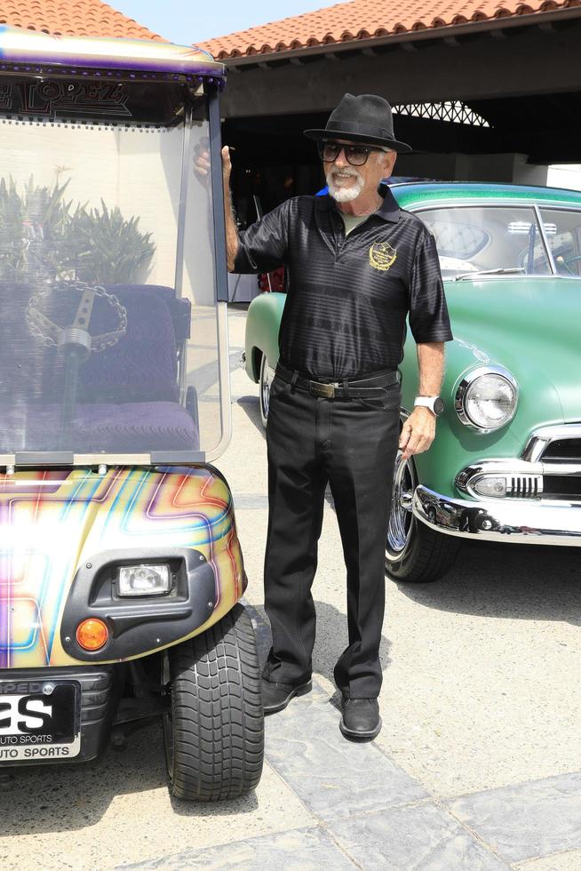LOS ANGELES  MAY 2 - Joe Pesce at the George Lopez Foundation s 15th Annual Celebrity Golf Tournament at Lakeside Golf Course on May 2, 2022 in Burbank, CA photo