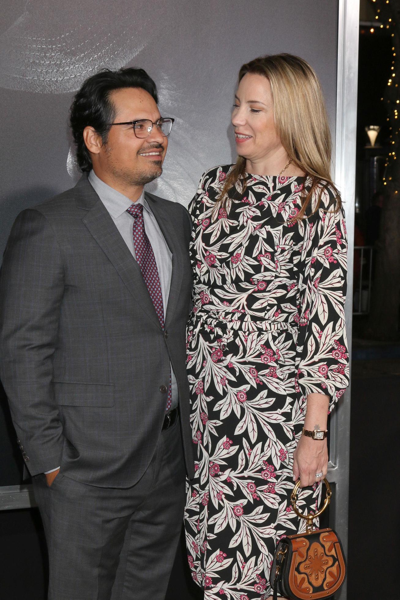 LOS ANGELES DEC 10 Michael Pena, Brie Shaffer at the The Mule World