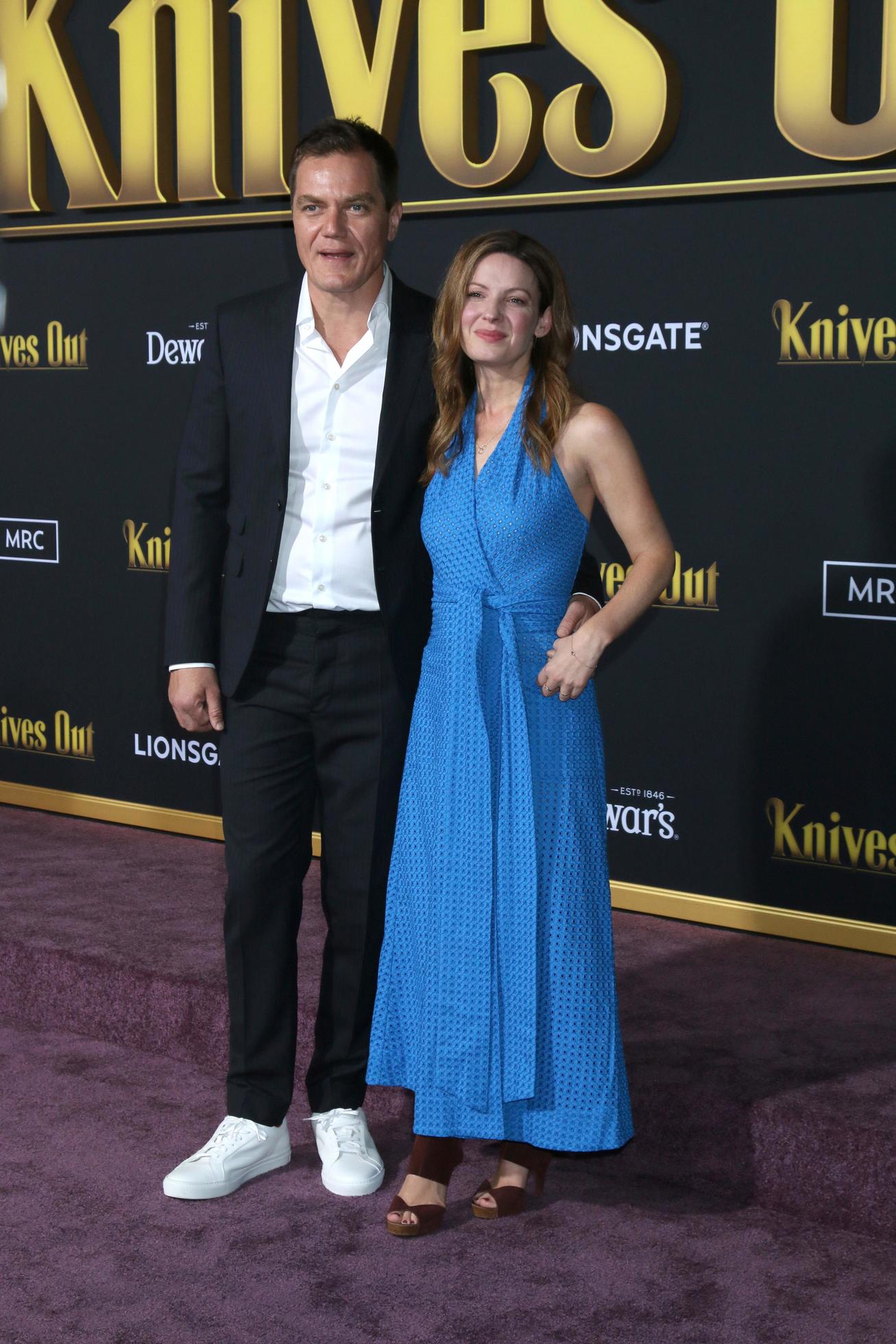 galning Sjældent Min LOS ANGELES NOV 14 - Michael Shannon, Kate Arrington at the Knives Out  Premiere at Village Theater on November 14, 2019 in Westwood, CA 8183342  Stock Photo at Vecteezy