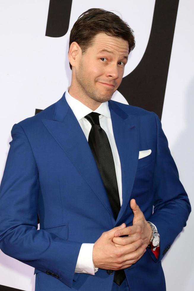 LOS ANGELES - APR 3  Ike Barinholtz at the  Blockers  Premiere at Village Theater on April 3, 2018 in Westwood, CA photo