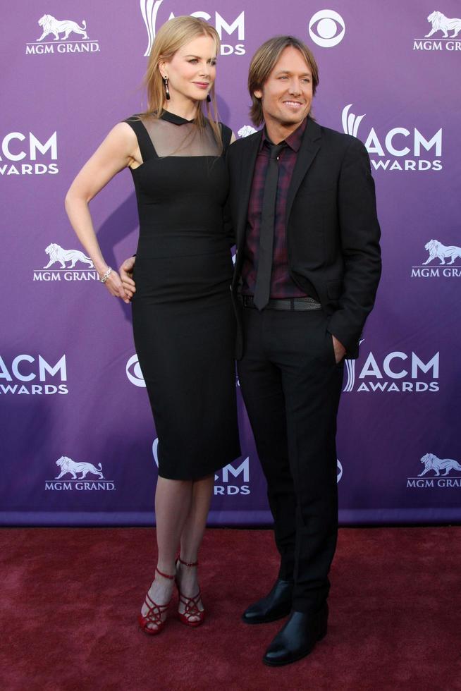 LAS VEGAS  APR 1 - Nicole Kidman, Keith Urban arrives at the 2012 Academy of Country Music Awards at MGM Grand Garden Arena on April 1, 2010 in Las Vegas, NV photo