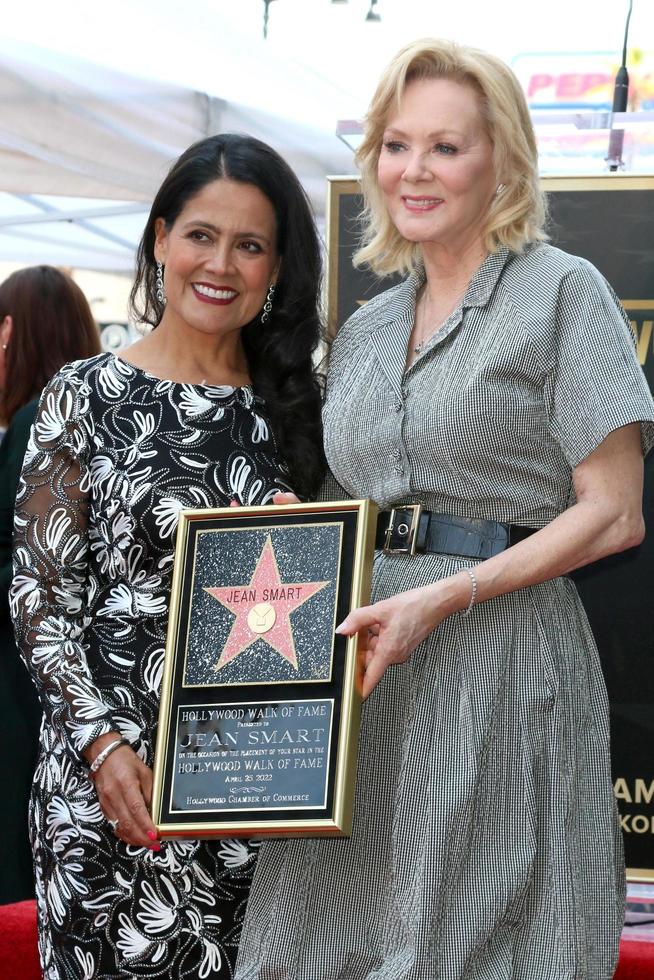 LOS ANGELES   APR 25 - Lupita Sanchez Cornejo, Jean Smart at the Jean Smart Ceremony on the Hollywood Walk of Fame on April 25, 2022 in Los Angeles, CA photo