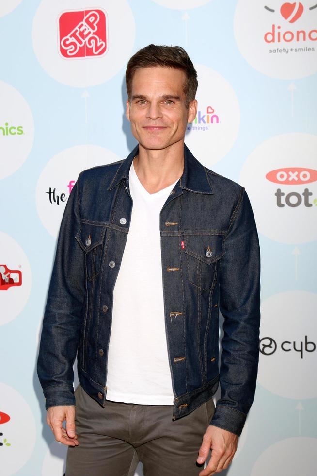 LOS ANGELES - SEP 23  Greg Rikaart at the 6th Annual Red CARpet Safety Awareness Event at the Sony Pictures Studio on September 23, 2017 in Culver City, CA photo