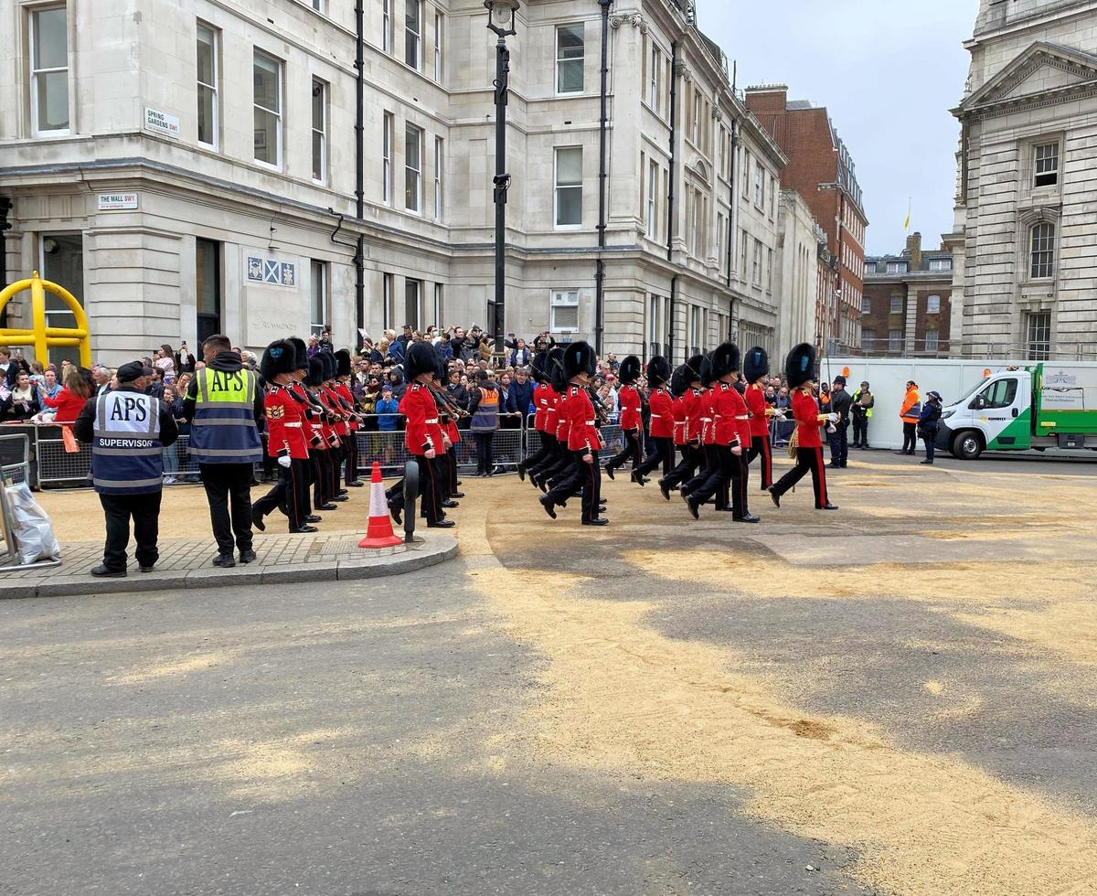 londres en el reino unido en junio de 2022. una vista del desfile del jubileo de platino en londres foto