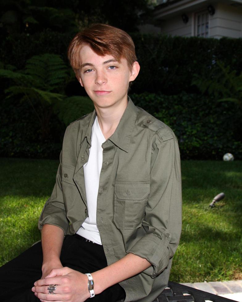 LOS ANGELES, AUG 6 - Dylan Riley Snyder at a private photo shoot at Private Home on August 6, 2011 in Sherman Oaks, CA