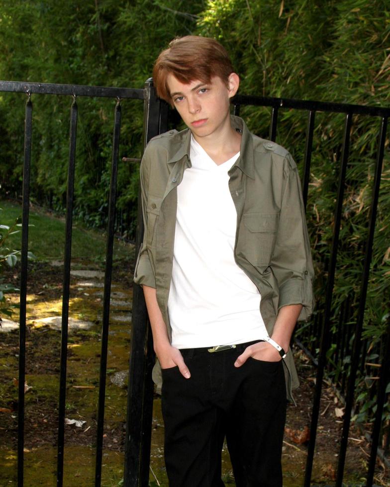 LOS ANGELES, AUG 6 - Dylan Riley Snyder at a private photo shoot at Private Home on August 6, 2011 in Sherman Oaks, CA