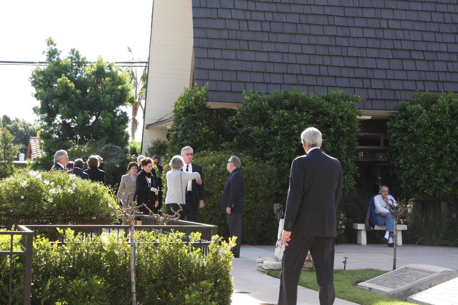 LOS ANGELES, JAN 13 - Guests at David Ozzie Nelsons Memorial Service at Pierce Brothers Westwood Village Memorial Park and Mortuary on January 13, 2010 in Westwood, CA photo