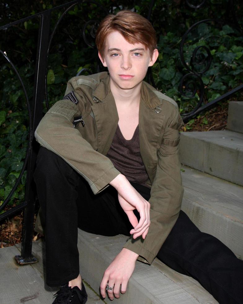 LOS ANGELES, AUG 6 - Dylan Riley Snyder at a private photo shoot at Private Home on August 6, 2011 in Sherman Oaks, CA