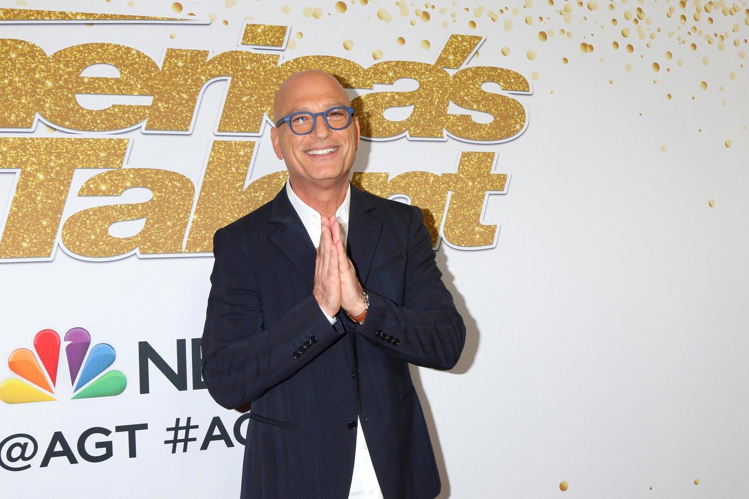 LOS ANGELES - AUG 14  Howie Mandel at the  Americas Got Talent  Season 13 Live Show Red Carpet at the Dolby Theater on August 14, 2018 in Los Angeles, CA photo