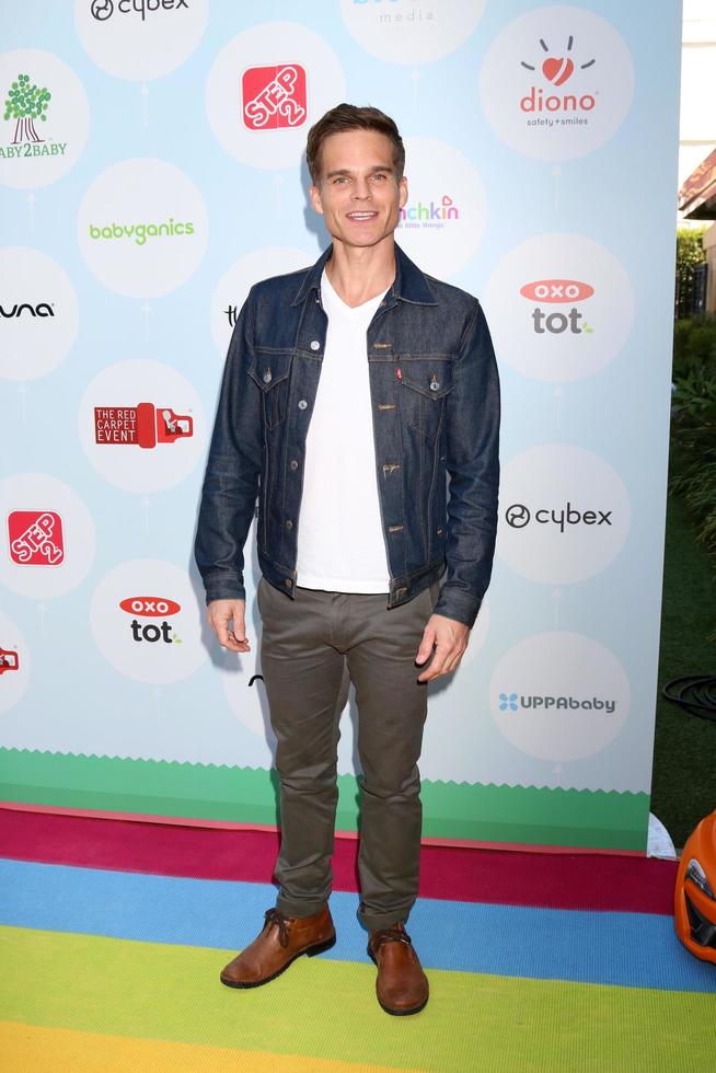 LOS ANGELES - SEP 23  Greg Rikaart at the 6th Annual Red CARpet Safety Awareness Event at the Sony Pictures Studio on September 23, 2017 in Culver City, CA photo
