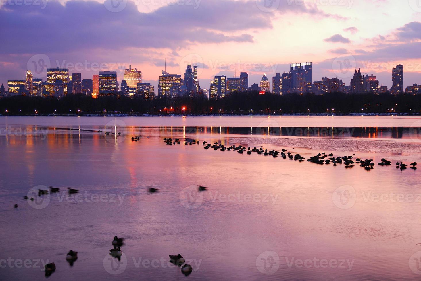 New York City skyline photo