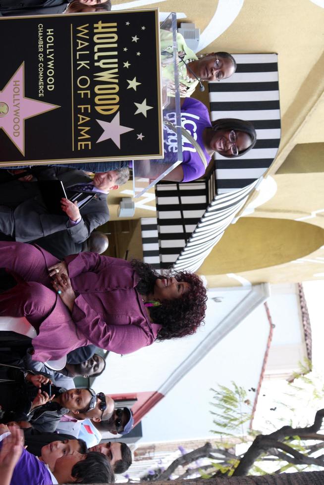 LOS ANGELES, MAY 19 - Chaka Kahn at the Chaka Kahn Hollywood Walk of Fame Star Ceremony at Hollywood Blvd on May 19, 2011 in Los Angeles, CA photo