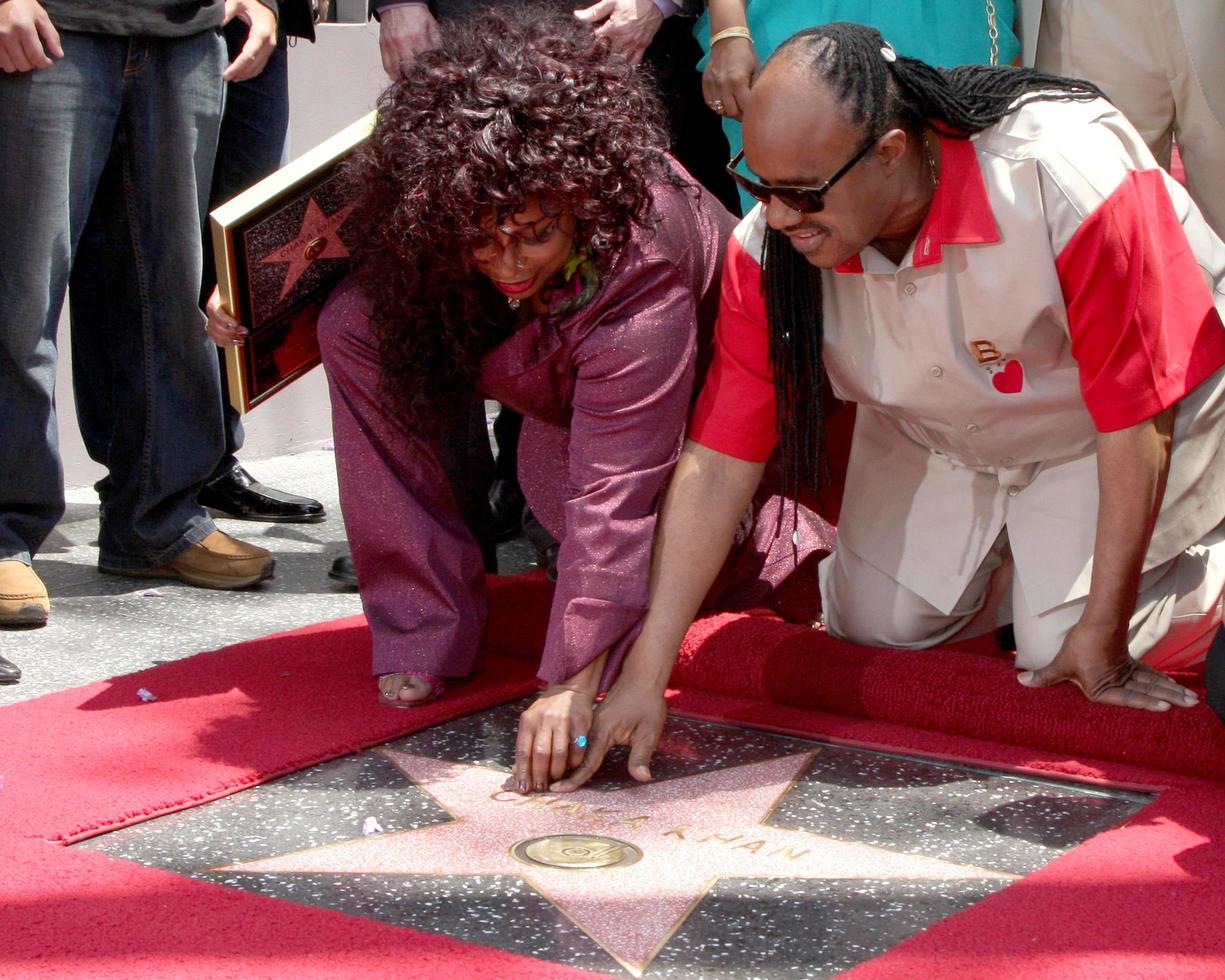 LOS ANGELES, MAY 19 - Chaka Kahn, Stevie Wonder at the Chaka Kahn Hollywood Walk of Fame Star Ceremony at Hollywood Blvd on May 19, 2011 in Los Angeles, CA photo