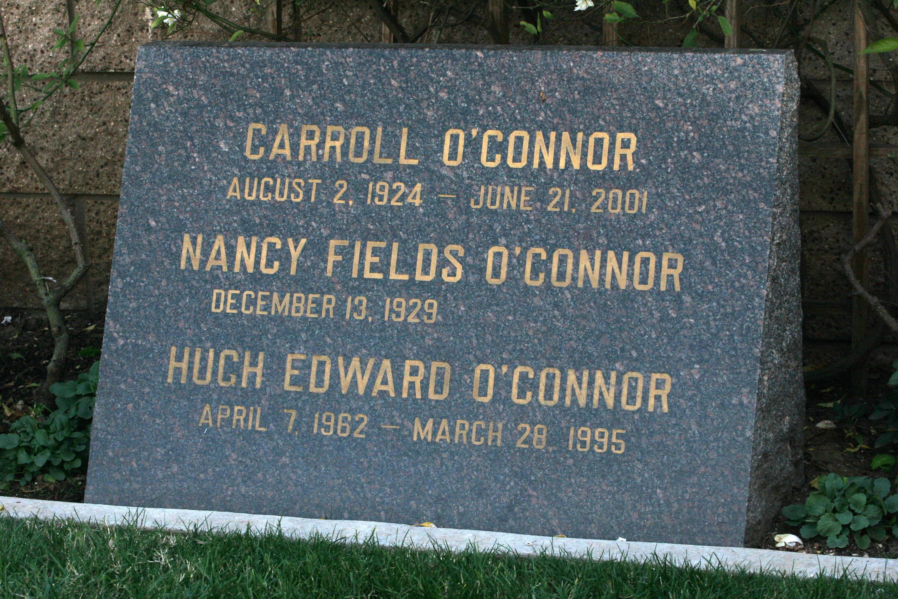 Funeral Sean Carroll O'Connor - i5g8g6i