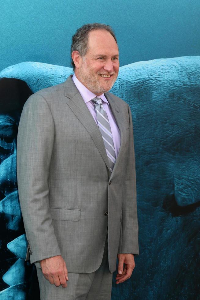 los angeles 6 de agosto - jon turtletaub en el estreno de meg en el teatro chino tcl imax el 6 de agosto de 2018 en los angeles, ca foto