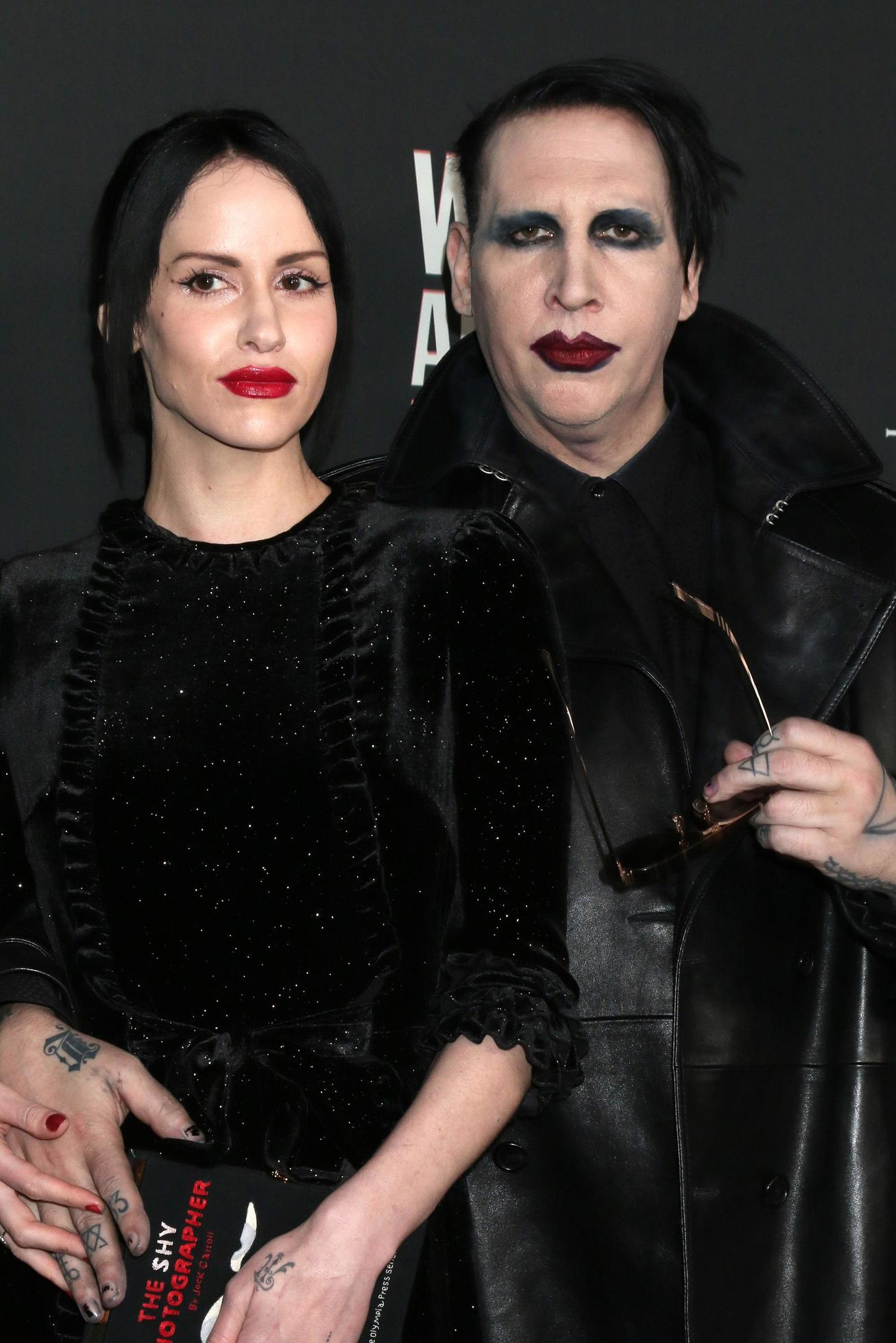 LOS ANGELES JAN 4 Lindsay Usich and Marilyn Manson at the Art of Elysium Gala Arrivals at the