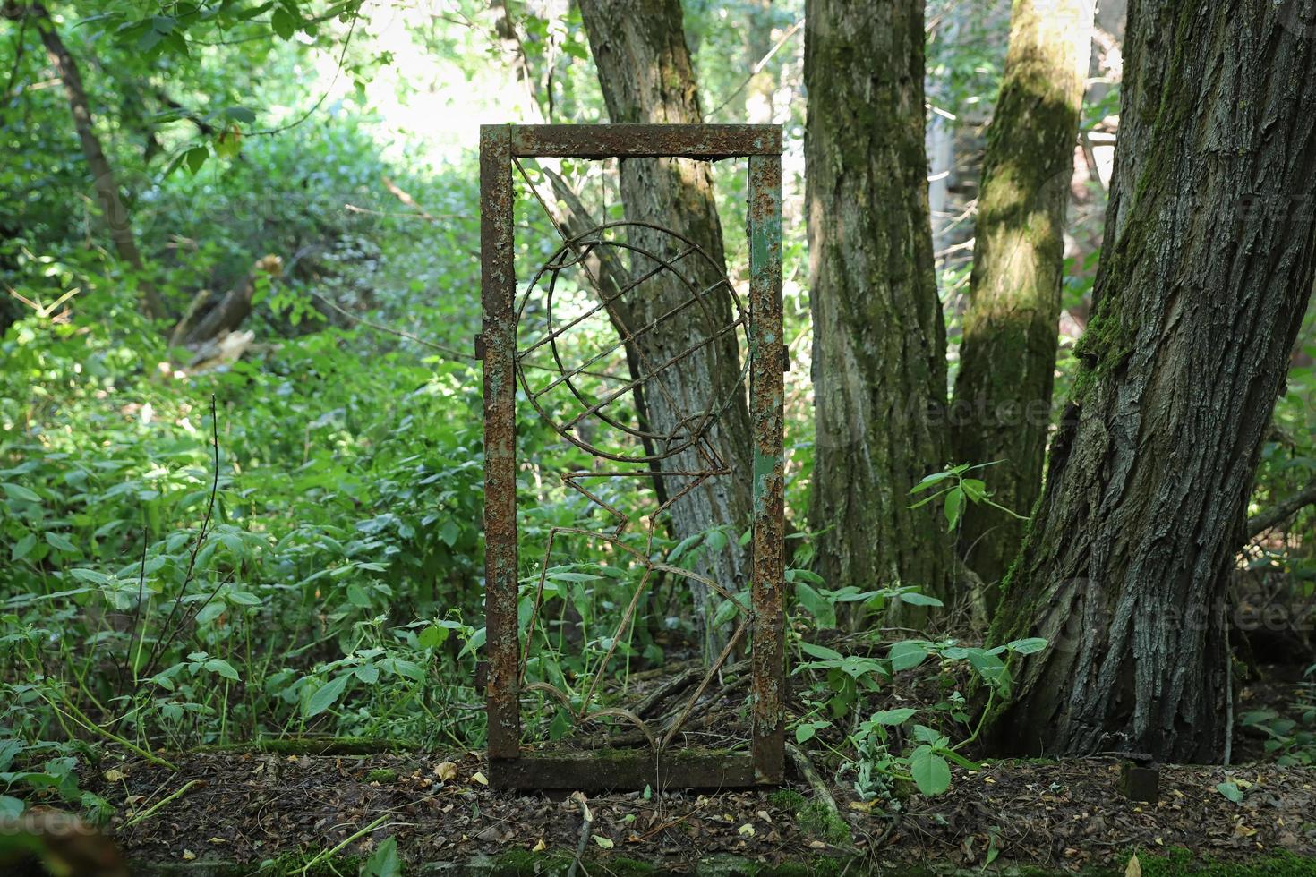 firmar en la ciudad de pripyat, zona de exclusión de chernobyl, ucrania foto