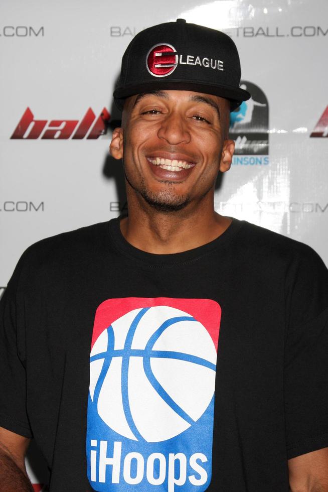 LOS ANGELES, MAY 1 - James Lesure arriving at the 1st Annual Ball Up Celebrity Streetball Game at Cal State Northridges Matadome Stadium on May 1, 2011 in Northridge, CA photo