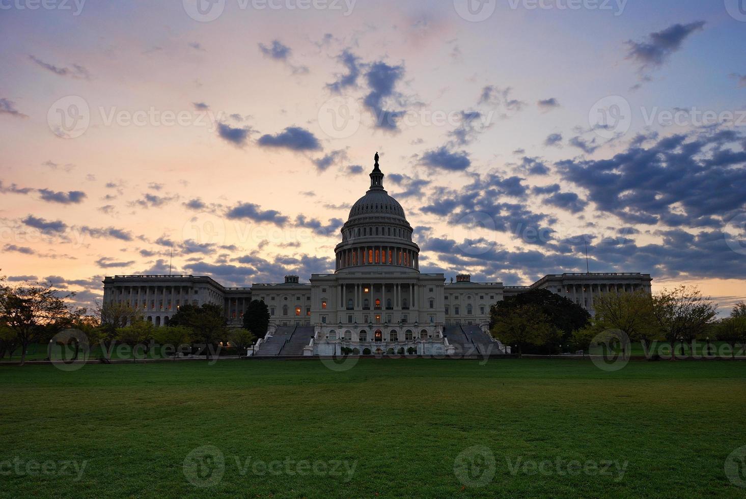 Edificio de Capitol Hill en la mañana, Washington DC foto