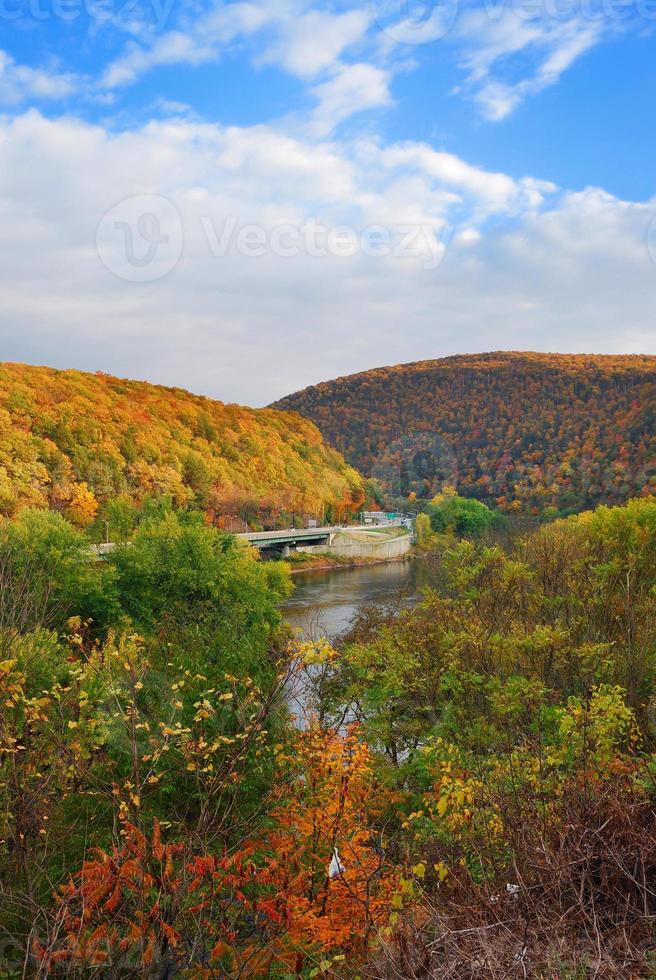 panorama de la brecha de agua de delaware en otoño foto