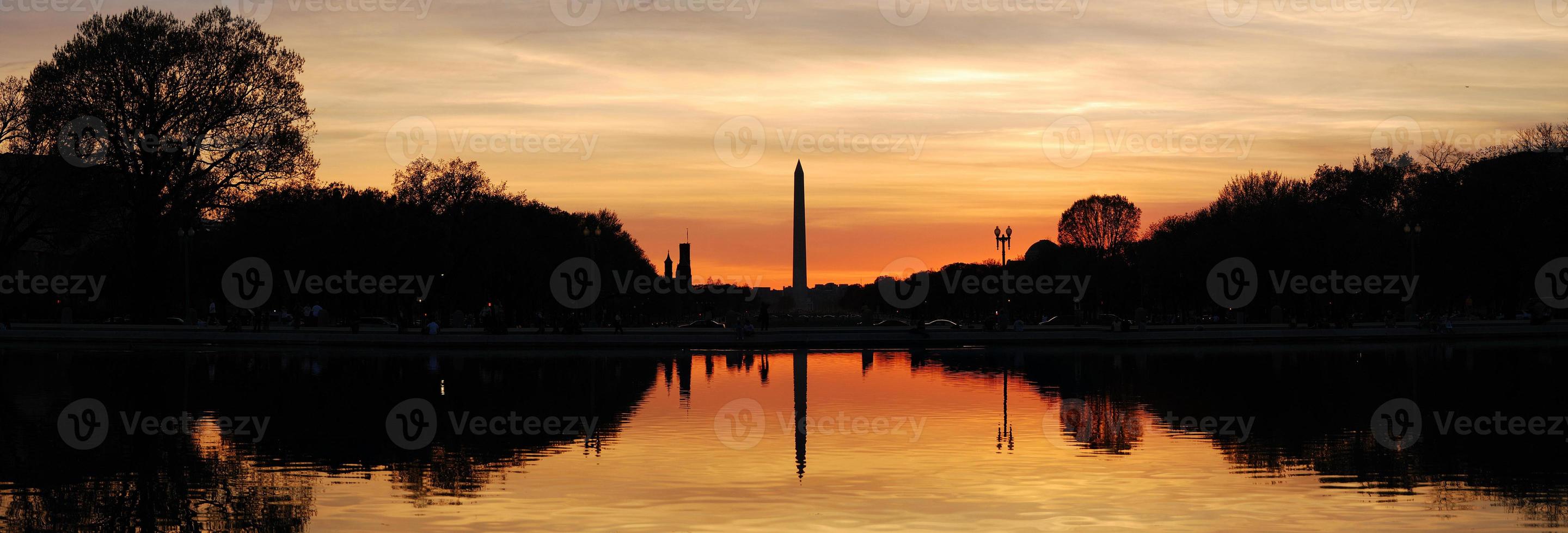 panorama de la silueta de washington dc foto