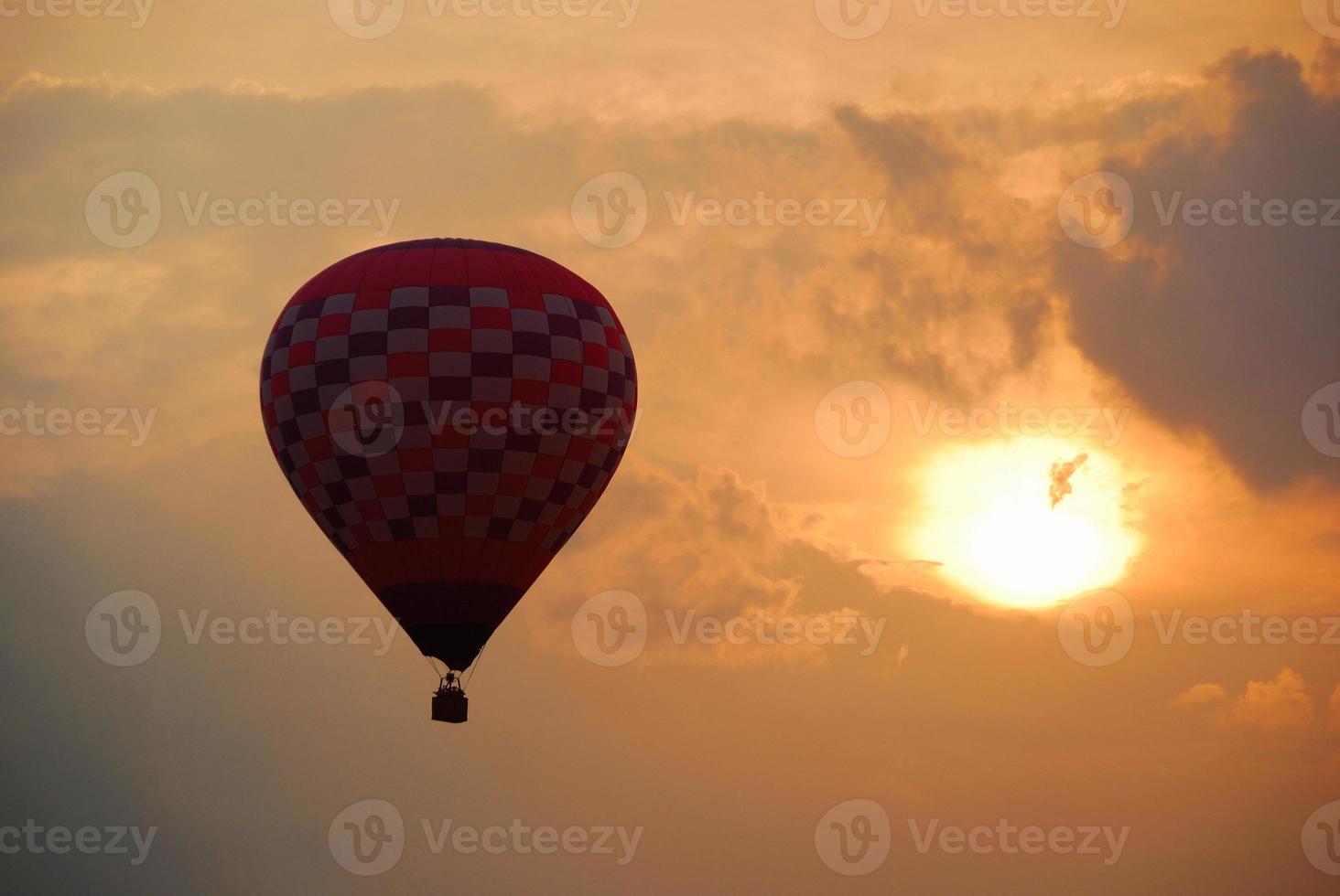 Hot ballon flying photo