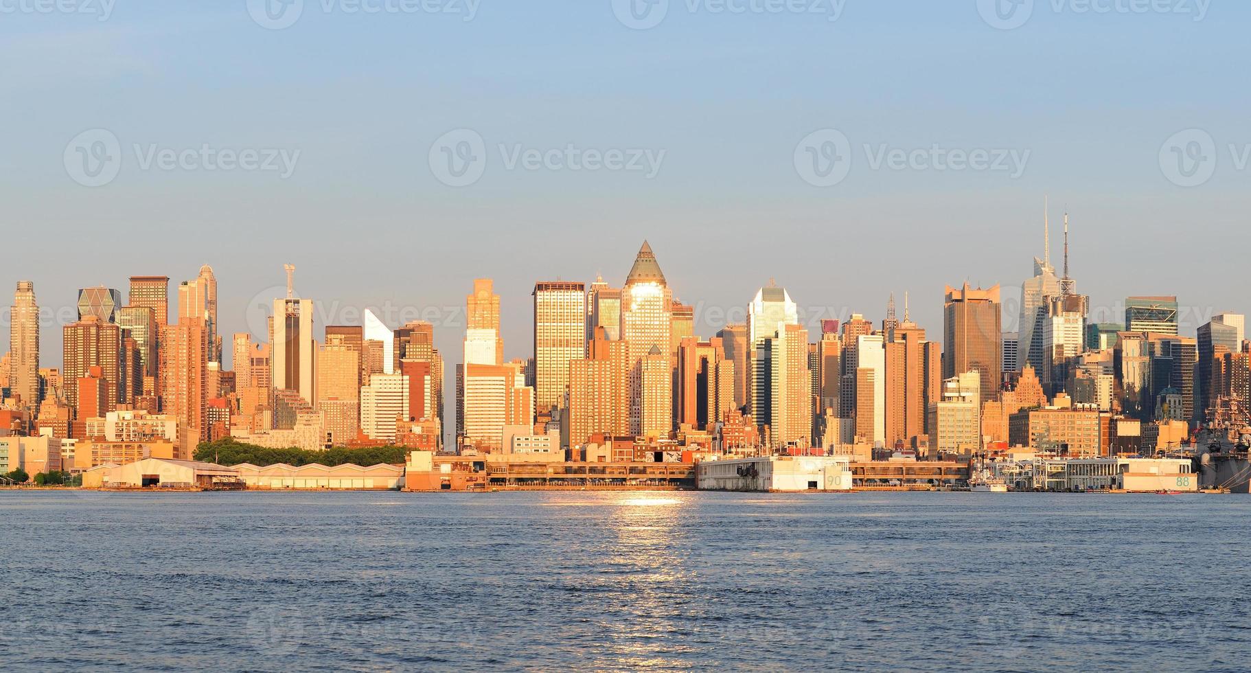 New York City Manhattan midtown skyline panorama photo