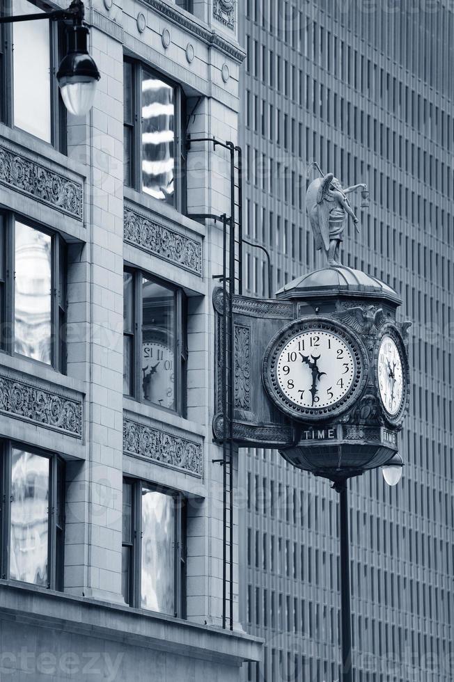 Chicago downtown street view photo