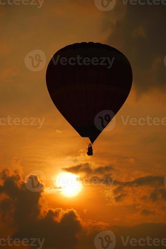 Hot ballon flying photo