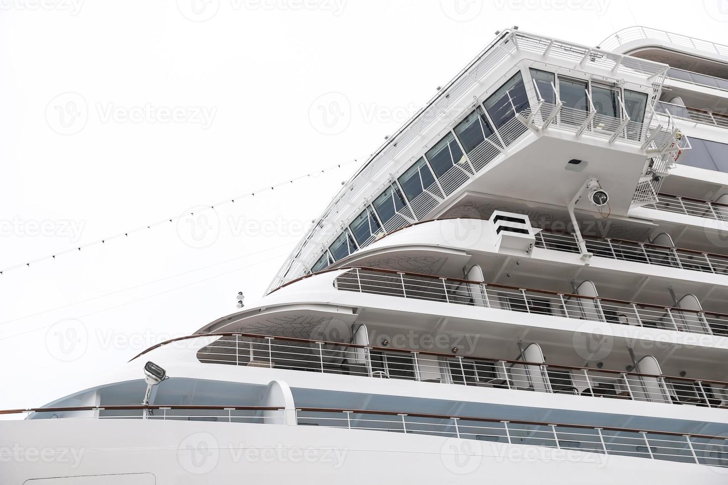 Details of a Cruise Ship photo