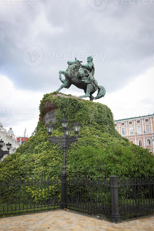 Bohdan Khmelnytsky Monument in Kiev, Ukraine photo