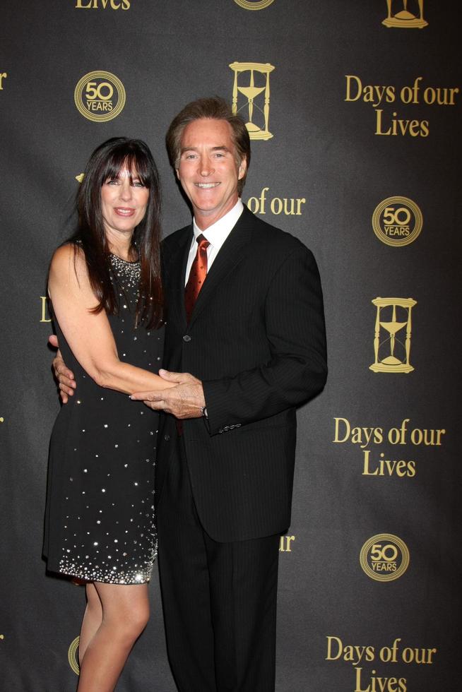 los angeles, 7 de noviembre - victoria hogestyn, drake hogestyn en la fiesta del 50 aniversario de los días de nuestras vidas en el hollywood palladium el 7 de noviembre de 2015 en los angeles, ca foto