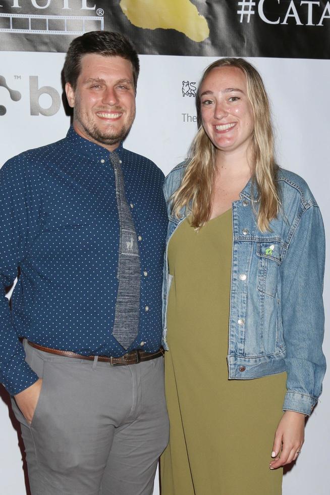 los angeles 24 de septiembre - peter bouman, lea bouman en la alfombra roja del viernes del festival de cine catalina 2021 en el casino avalon el 24 de septiembre de 2021 en avalon, ca foto