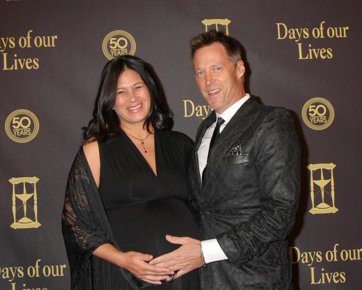 LOS ANGELES, NOV 7 Lana Buss, Matthew Ashford at the Days of Our