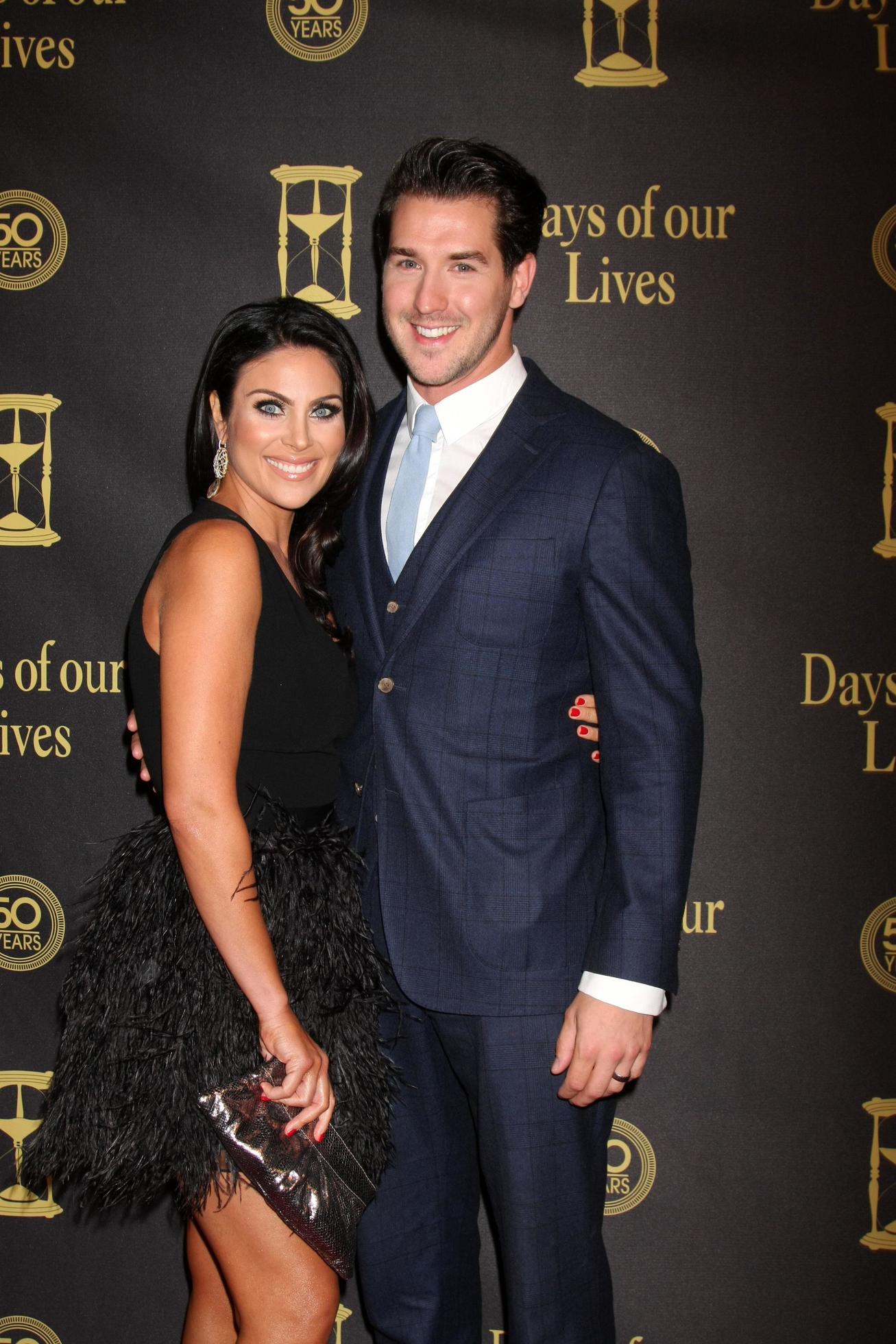 LOS ANGELES, NOV 7 - Nadia Bjorlin, Grant Turnbull at the Days of Our