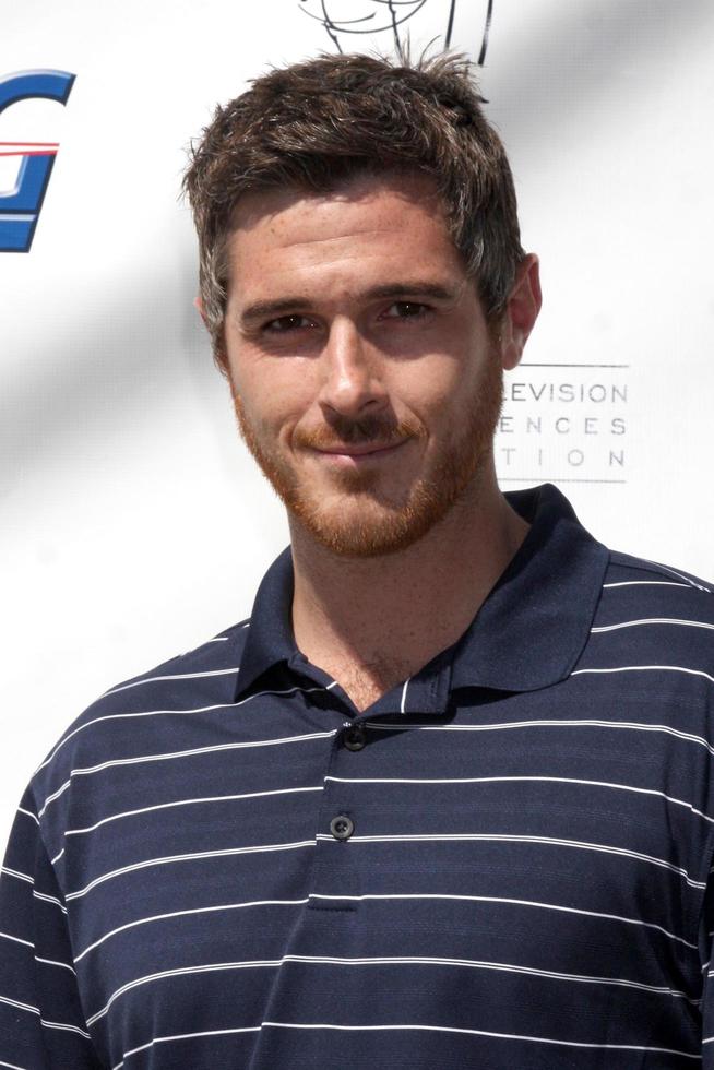 LOS ANGELES  SEP 20 - Dave Annable arrives at the ATAS Golf Tournament 2010 at Private Golf Club on September 20, 2010 in Toluca Lake, CA photo