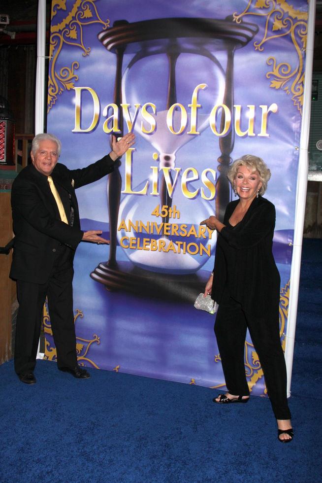 LOS ANGELES, NOV 6 - Bill Hayes, Susan Seaforth Hayes arrives at the Days of Our Lives 45th Anniversary Party at House of Blues on November 6, 2010 in West Hollywood, CA photo