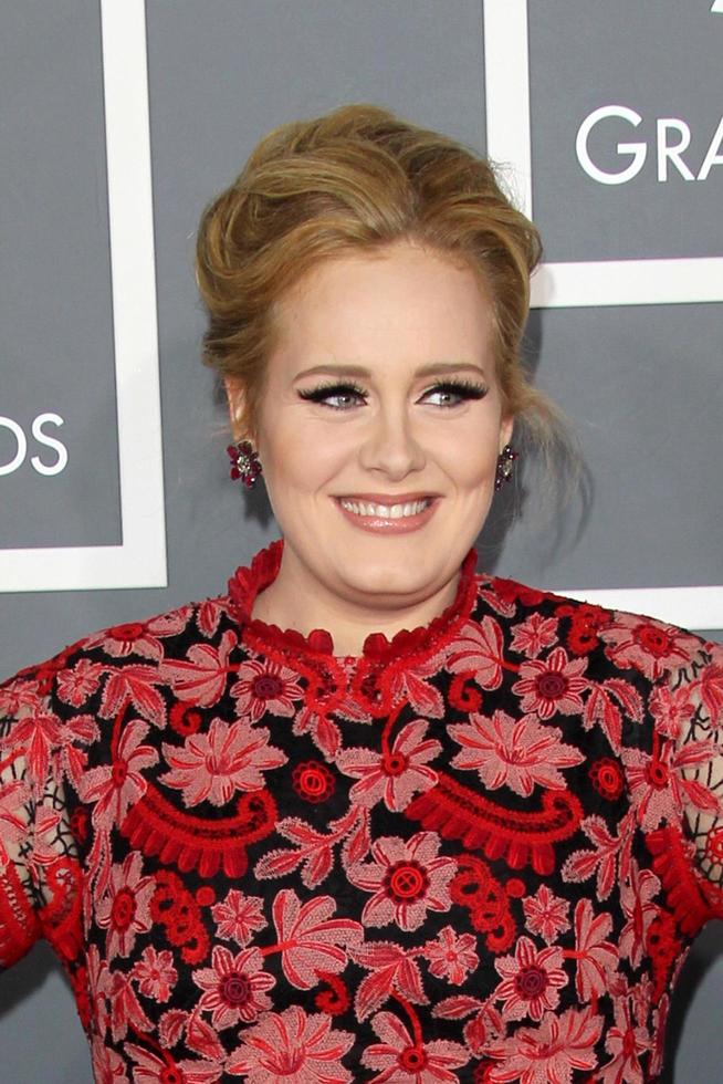 los angeles 10 de febrero - adele llega a la 55ª entrega anual de los premios grammy en el centro de grapas el 10 de febrero de 2013 en los angeles, ca foto